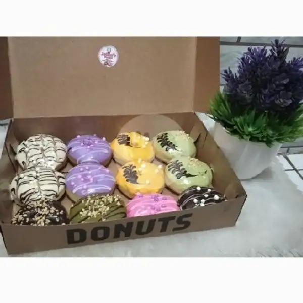 Donat Isi 12 (Random 6) | Jelita's Donut & Cake, Kembangan