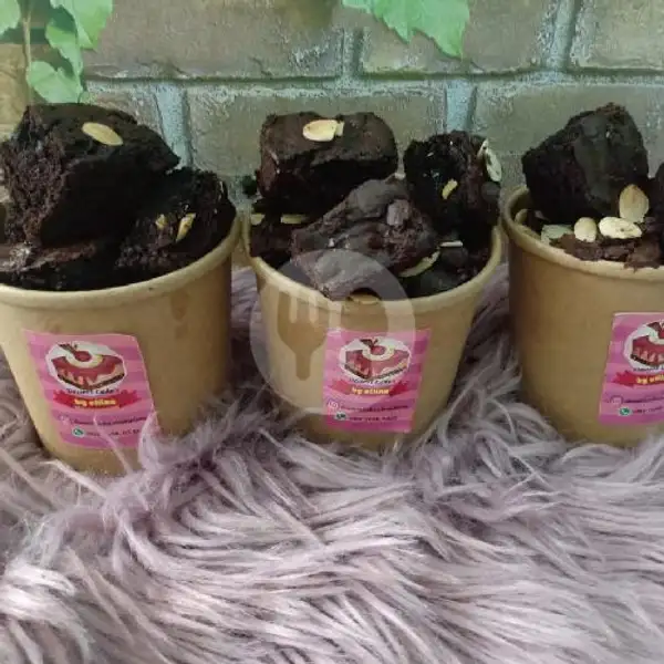 Shiny Brownies Cup | Dessert Cake By Ellin, Kalidoni