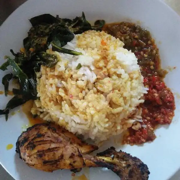 Nasi Ayam Bakar + Kuah + Sayur + Sambal | Masakan Padang Sari Raso Murah Meriah, Genteng Biru