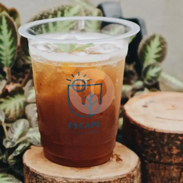 Peach Tea Cold | Escape Tropical Bar Babakan Siliwangi