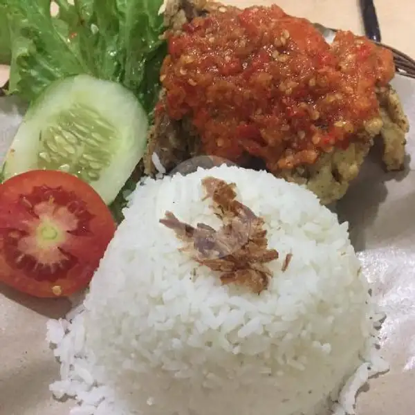Ayam Geprek Hemat + Nasi | Warung Kampung Dhea