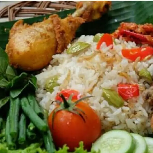 Paket Nasi Liwet Ayam Goreng | Sapa Food and Drink, Tanjungkamuning