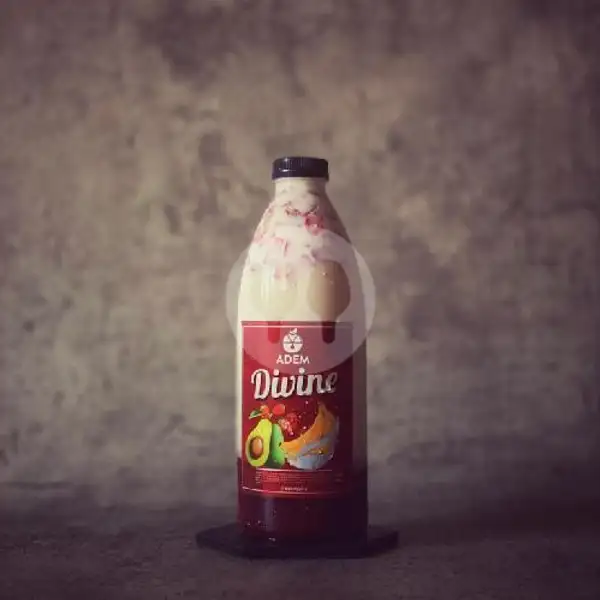 Korean Fresh Strawberry Milk (600ml) | Adem Juices & Smoothies, Denpasar