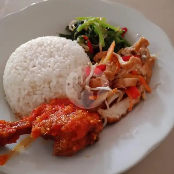 Nasi Ayam Balado | Prasmanan Mbak Yu 2, Kenari