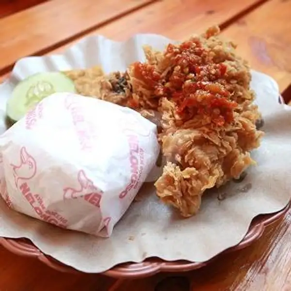 Ayam Crispy + Nasi | Ayam Goreng Nelongso, Kopo Sayati