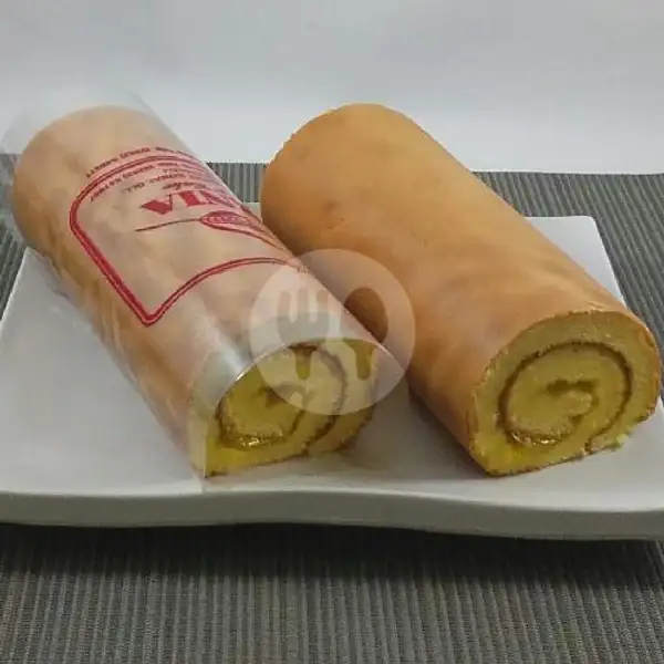 Roll Cake Nanas | Kurnia Bakery & Cake, Cilacap Tengah