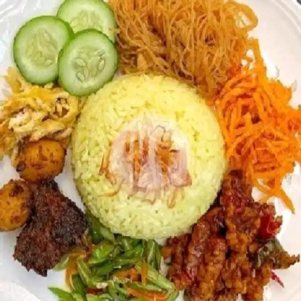 Nasi Kuning + Telor Ceplok | Nasi Kuning Fajri, Kemadu Wetan
