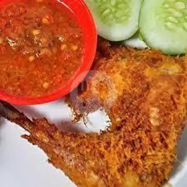 Paket Ayam Serundeng. Nasi + Tahu + Tempe + Lalapan + Sambal Merah / Hijau | Warung Seuhah Daviandra, Hegarmanah