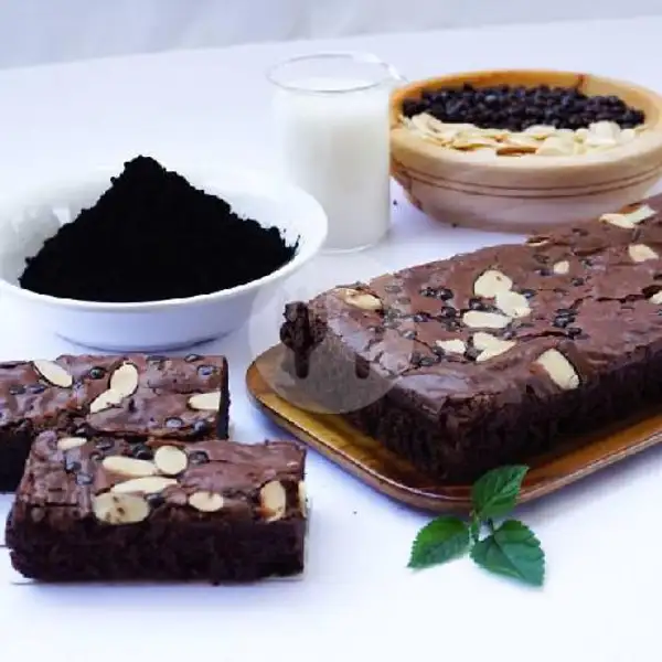 Brownies Panggang Radja | Kue Lapis Talas & Bolu Susu Bandung, Jagakarsa