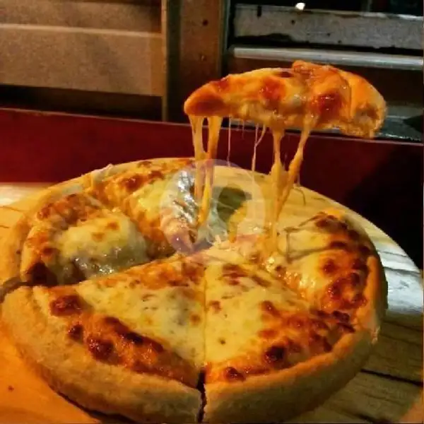 Cheese Deluxe (medium) | R&T Pizza, Serang