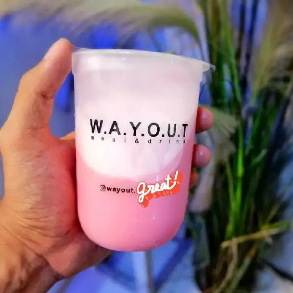 Creamy Strawberry | Wayout Meal And Drink Semarang, Sawojajar