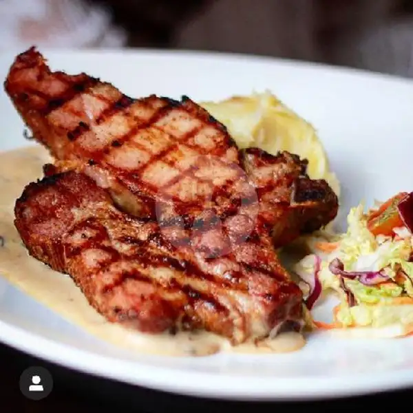 Grilled Pork Chop | Carnivor Steak & Grill, Surabaya
