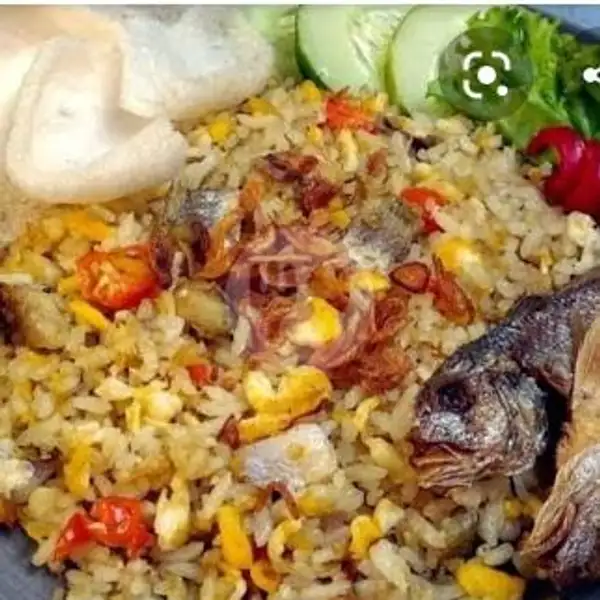 Nasi Goreng Ikan Asin+telur Dadar | Nasi Goreng Sedap Malam, Banjarmasin Utara