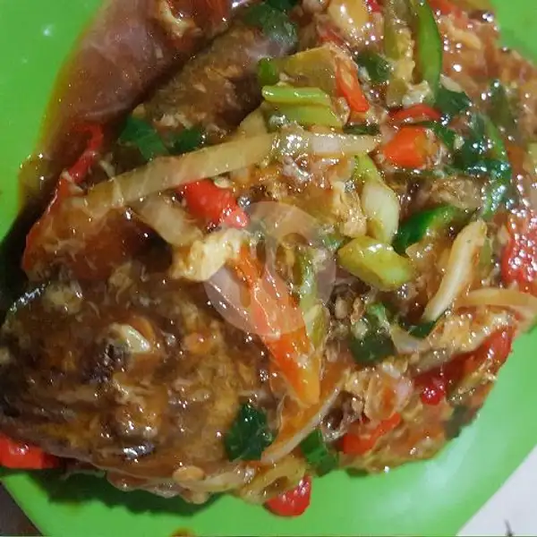 Bawal Goreng Saus Padang | Boy III Seafood, Lengkong Kecil