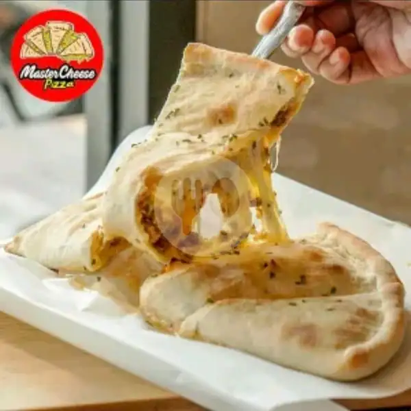 Creamy Chicken Pizza Extra Cheese | MasterCheese Pizza, Depok