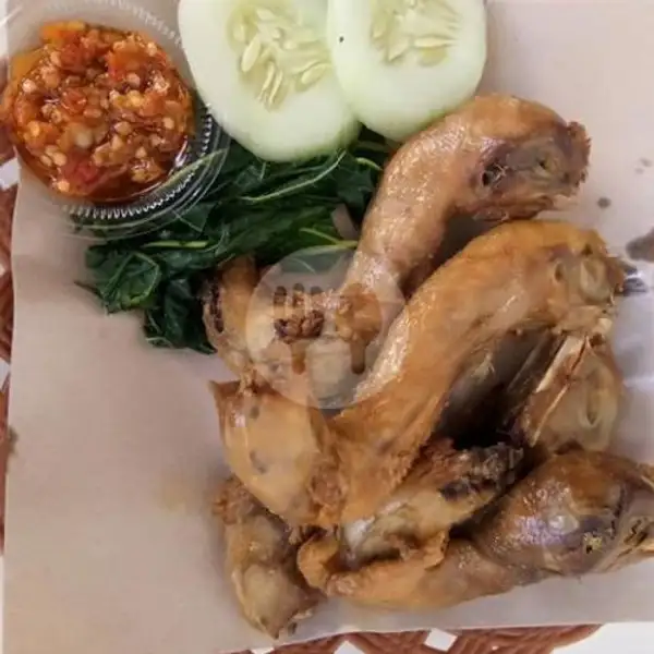 Kepala Ayam Goreng 1 Porsi (Tanpa Nasi) | Lalapan Cak Hendri, Denpasar