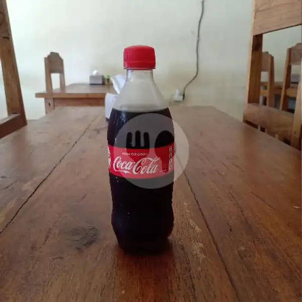 Coca Cola 250 ml | Warung Babi Guling Cahaya, Drupadi