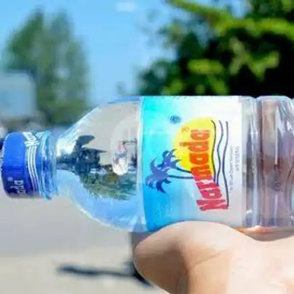 Air Mineral Botol | Donat Jepang D.CO