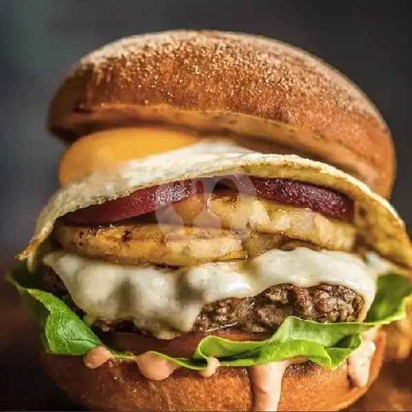 Hawaiian Beef Burger | B&B, Burgers and Bagels, Mengwi
