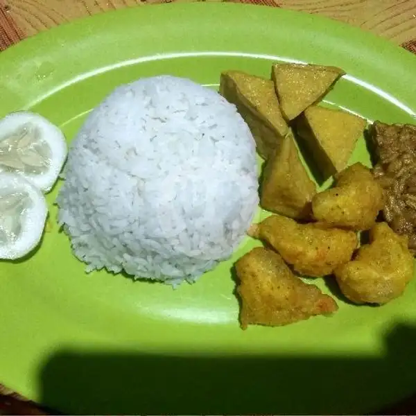 Udang Goreng Kunyit + Nasi | Love Vegetarian, Batam Kota