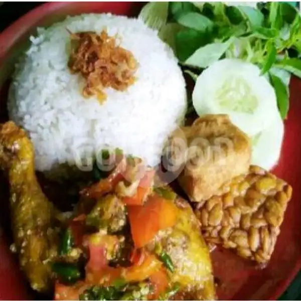 Ayam Peenyet + Nasi(halal Food) | Dapoer Deo, Hawila Residence