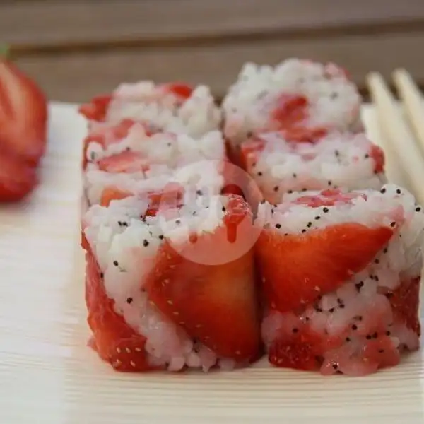 sushi ketan strawberry | eat me