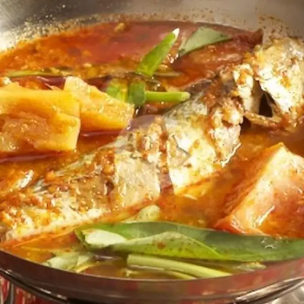 Ikan Asam Pedas + Nasi | Nyam...nyam Coffee, Ruko Panbil