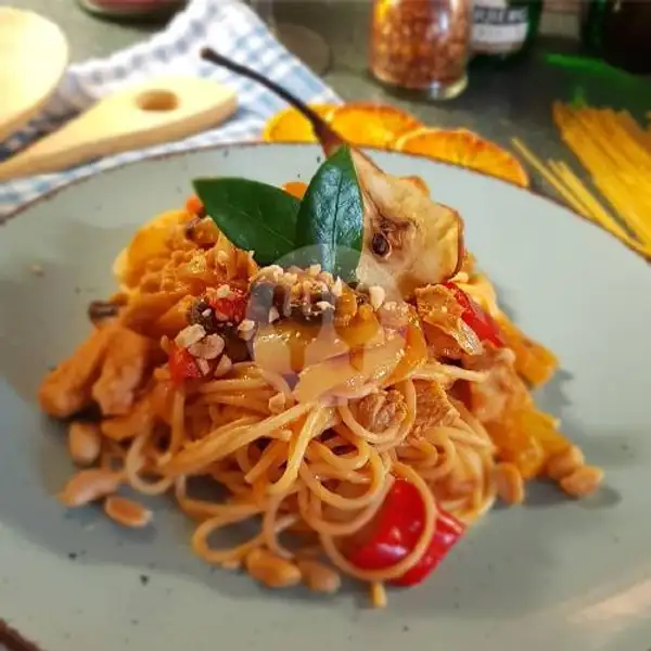 Spaghetti Chicken Spicy | Get Banana Bang Daiz, Rawalumbu