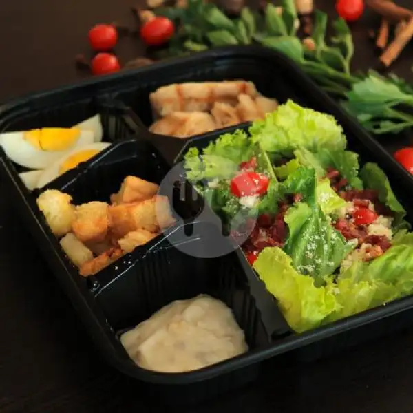 Healthy Box Caesar Salad | Basil Restaurant, Hotel Aston
