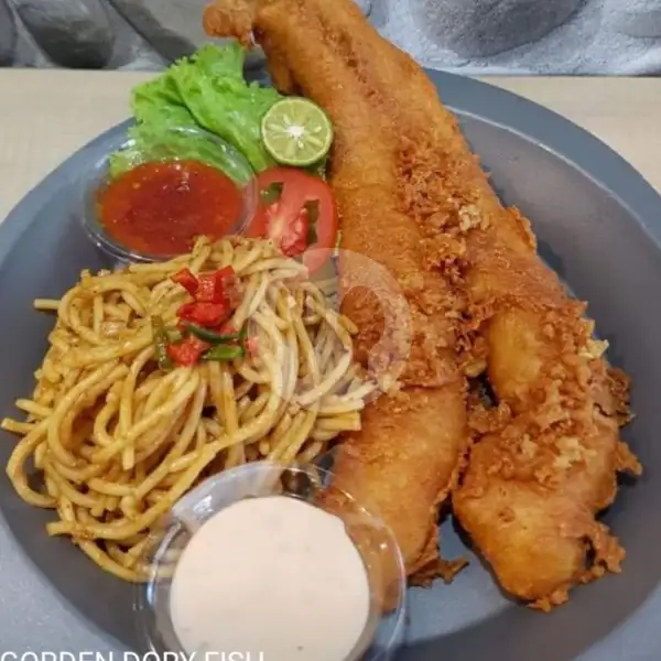 Golden Dory Fish With Pasta Black Pepper Sauce | Fish And Cheap, Thamrin City
