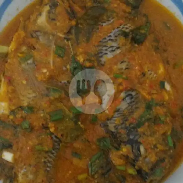 Menu Spesial Keluarga Mujair Woku Extra Pedas | Warung Ikan Katombo, S Parman