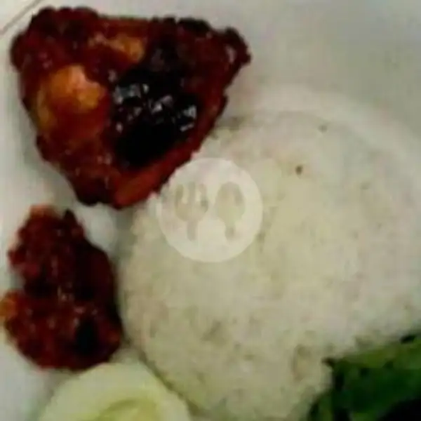 Nasi + Ayam Bakar + Sambal Lalapan + Es White Coffie / Es Cappucino | Ayam Geprek Farish, Tlogosari Kulon