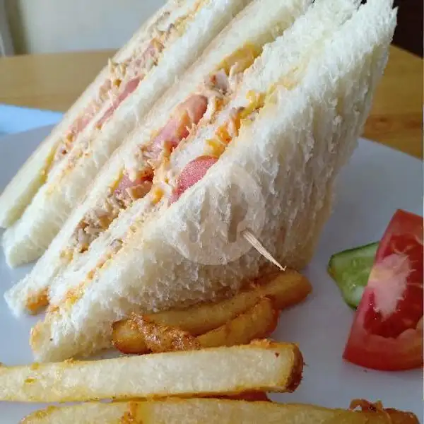 Sandwich & French Fries | Waroeng Ennie, Green Park View