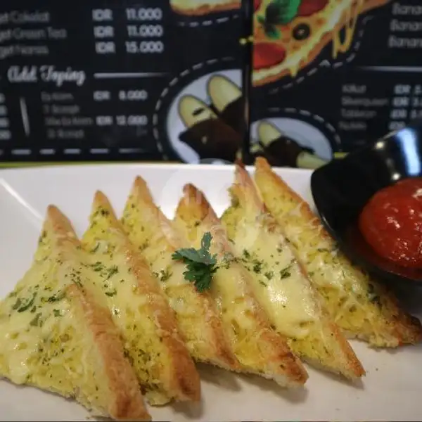 Garlic Bread Cheese | YesCafe, Ahmad Yani