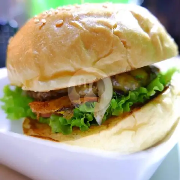 Beef Burger Komplit ( King ) | Burger,Hot dog, Sandwich Win's Street Burger, Denpasar