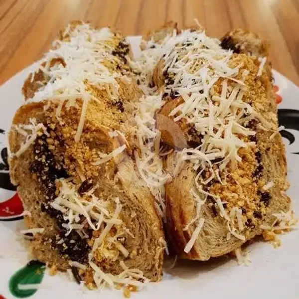 Roti Gandum Choco Crunchy + Green Tea Crunchy + Keju | Roti Panggang Petualang, Pondok Aren
