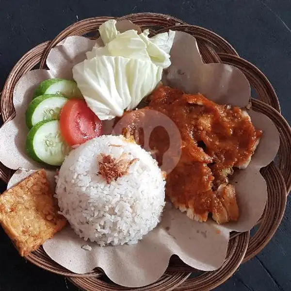 Ayam Peyet + Nasi +Sambel warung Cinta | Waroeng Makan Cinta, Gumilir