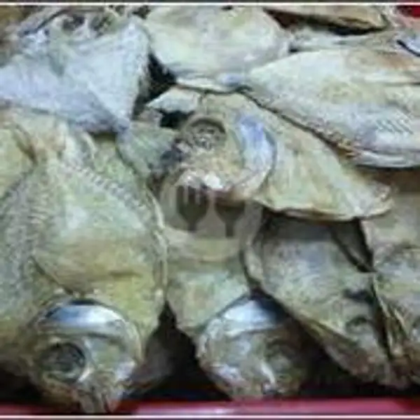 Nasi + Ikan Asin + Sambal + Krupuk | Ayam Geprek Farish, Tlogosari Kulon