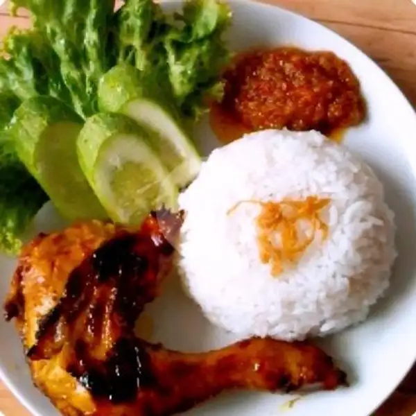 Nasi Ayam Bakar Mentega Sambal Lalapan | Ayam Bakar Kecap Serdadau