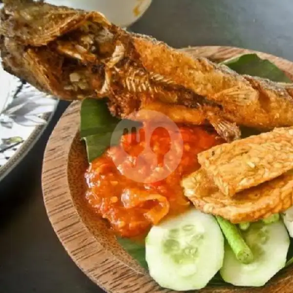 Paket Djakarta Level 1 | Pecel ayam & lele goreng djakarta