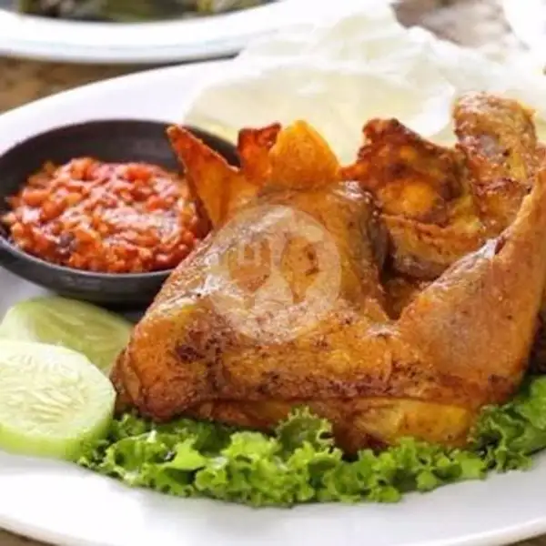 Ayam Paha Goreng Sambel Korek (Sambal+lalapan +tempe Goreng) Free Es Teh Tawar | Kedai Mba Wati, Haji Nasir