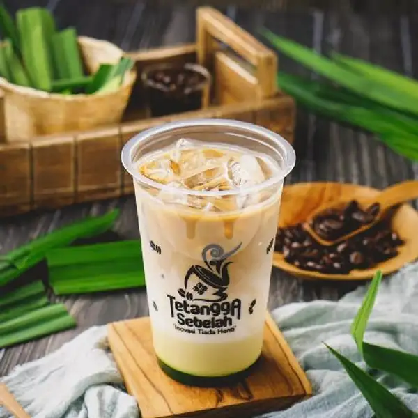 Pandan Coffee Latte | Kopi Tetangga Sebelah Apt. Teluk Intan, Bandengan Raya