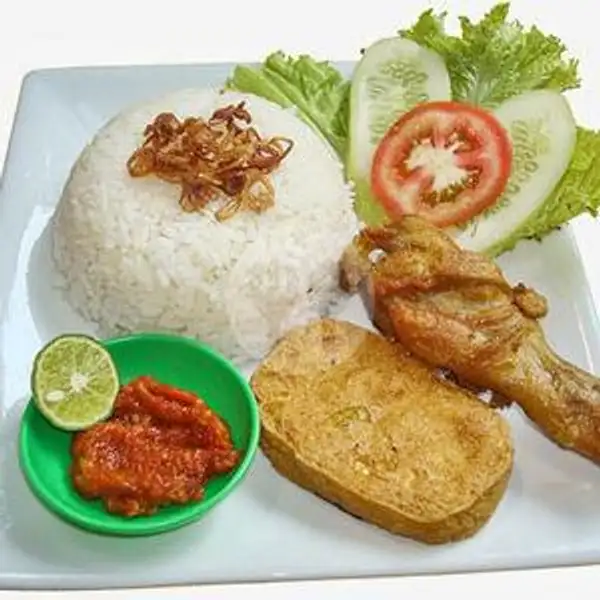 Ayam Goreng Mini Lengkap | Nasi Ayam Betutu Bu Agus, Denpasar