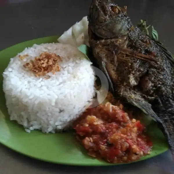 Nasi Ikan Bakar | Nasi Uduk & Lalapan Cak Bejo, Pisang Kipas