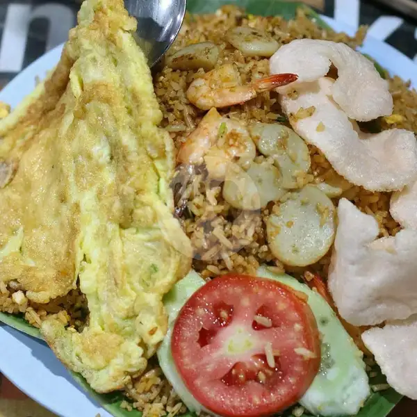 Nasi Goreng Spesial Seafood + Telor Dadar | Seafood Jontor Nia, Mulyorejo