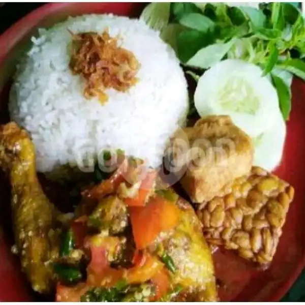 Ayam Penyet Nasi + Tempe + Tahu + Terongg + Lalapan(halal Food) | Dapoer Deo, Hawila Residence