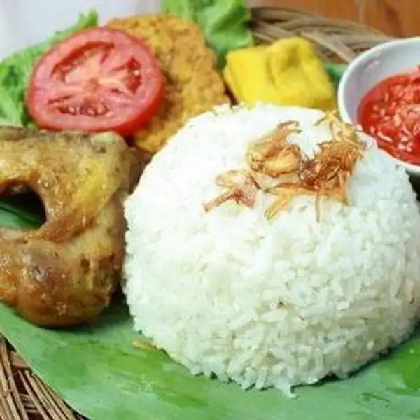 Ayam Goreng Kremes + Nasi | SAMBEL AMBYAR