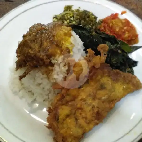 Nasi Telur Dadar | Rumah Makan Minang Simpang Ampek, Buluh Indah