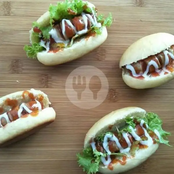 Hotdog Ayam | Roti Bakar Bandung Putri 88, Delod Peken