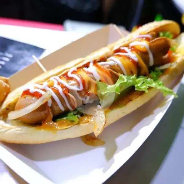 Hot Dog Beef ( Pak Mat) | Burger,Hot dog, Sandwich Win's Street Burger, Denpasar